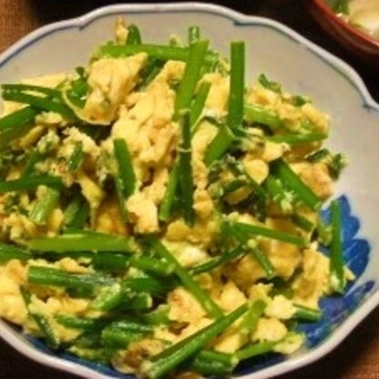 シャキシャキの花ニラが甘くて美味しかったです。葉ニラと違い匂いが無くて食べ易く、ニラ卵は花ニラが美味しいですね！ご馳走さまでした♪